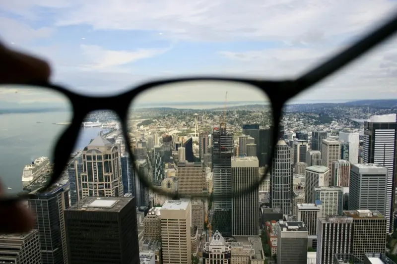 知能線が二股に分かれる意味｜才能が2つある手相を徹底解説