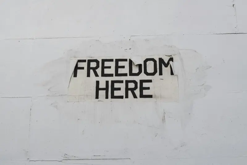 結婚線がない人は結婚できない？真相と対策を手相で徹底解説